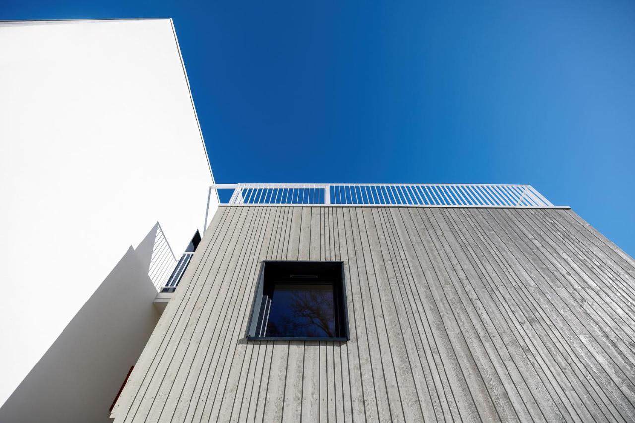 Lovesea Apartments ريفال المظهر الخارجي الصورة