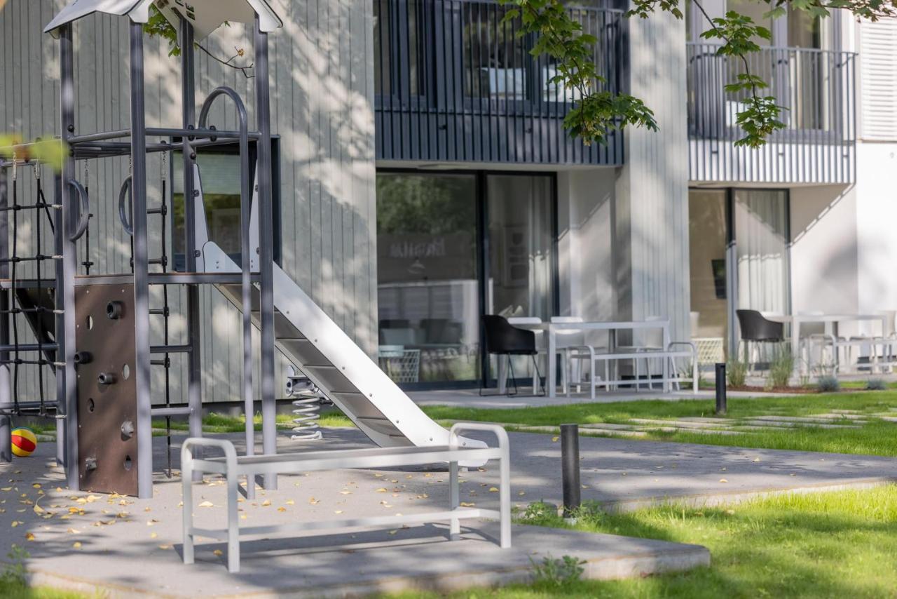 Lovesea Apartments ريفال المظهر الخارجي الصورة